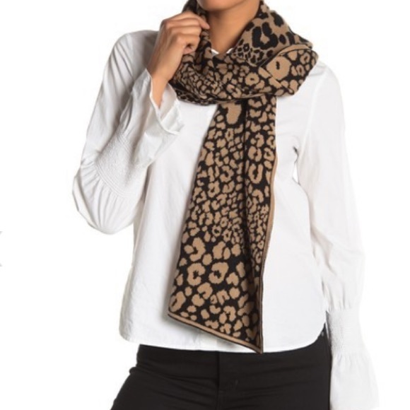 Michael Kors Accessories - Michael Kors scarf